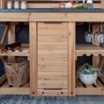 Hutch/Serving Station - Image 10
